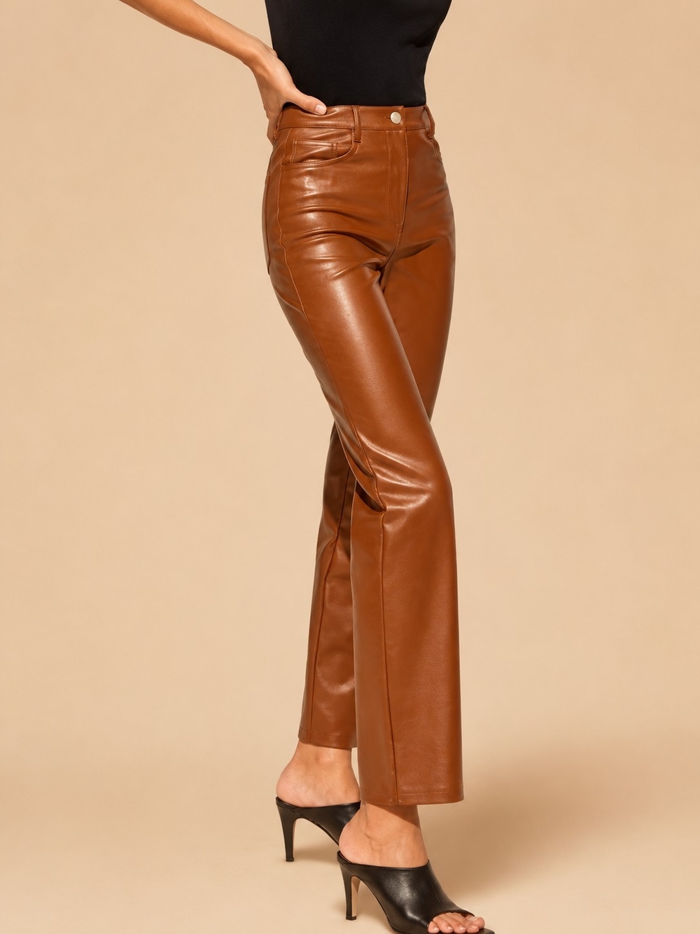 NWT Aritzia Wilfred High Rise Straight Leg Vegan Learher Pants in Chestnut - Picture 3 of 8